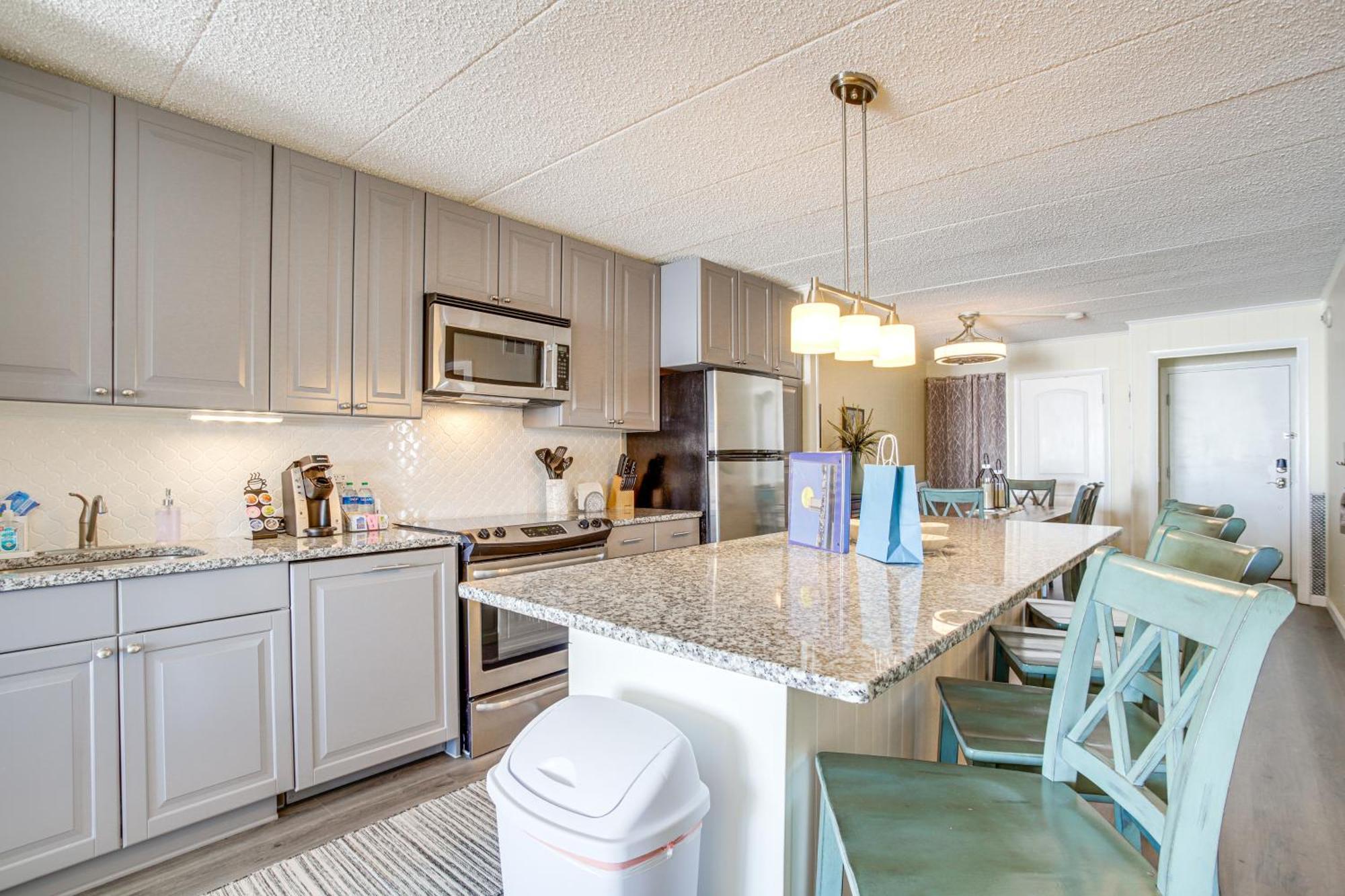 Ocean City Condo With Heated Pool And Beachfront View! Exterior photo